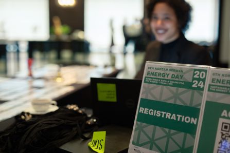 Picture of a sign saying  "Registration of the Korean German Energyday"